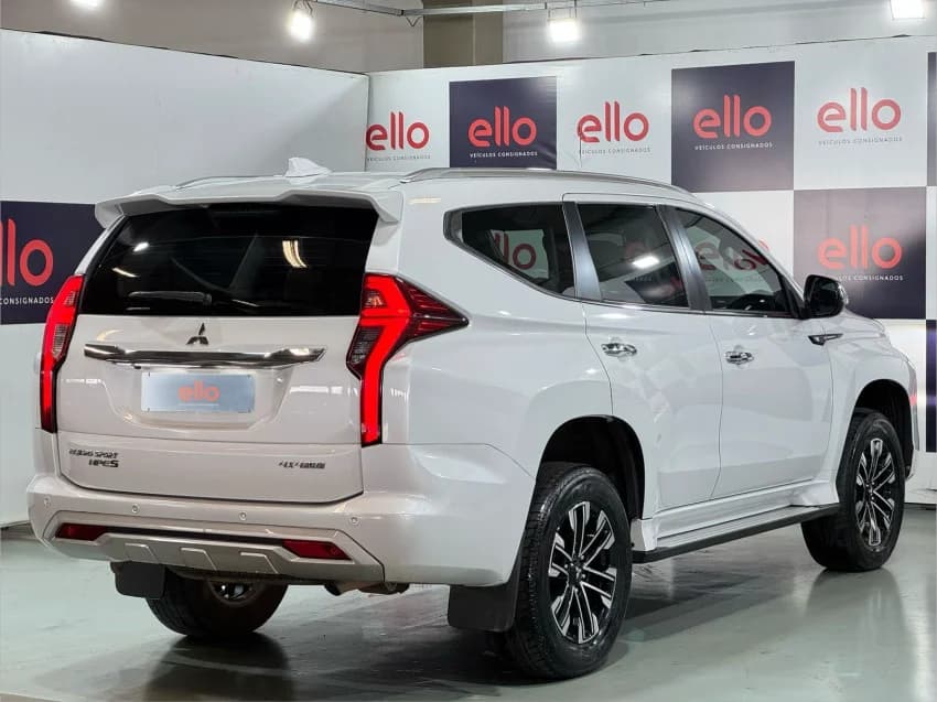 Mitsubishi PAJERO SPORT 2.4 16V MIVEC TURBO DIESEL HPE-S AWD AUTOMÁTICO 2023 Diesel - Picture 6