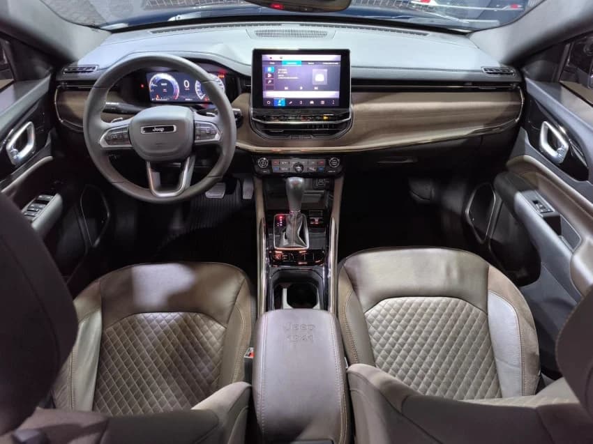 JEEP COMMANDER 1.3 T270 TURBO FLEX OVERLAND AT6 2024 Flex - Picture 10