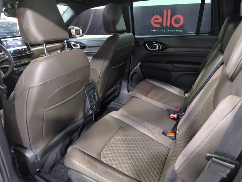 JEEP COMMANDER 1.3 T270 TURBO FLEX OVERLAND AT6 2024 Flex - Picture 14