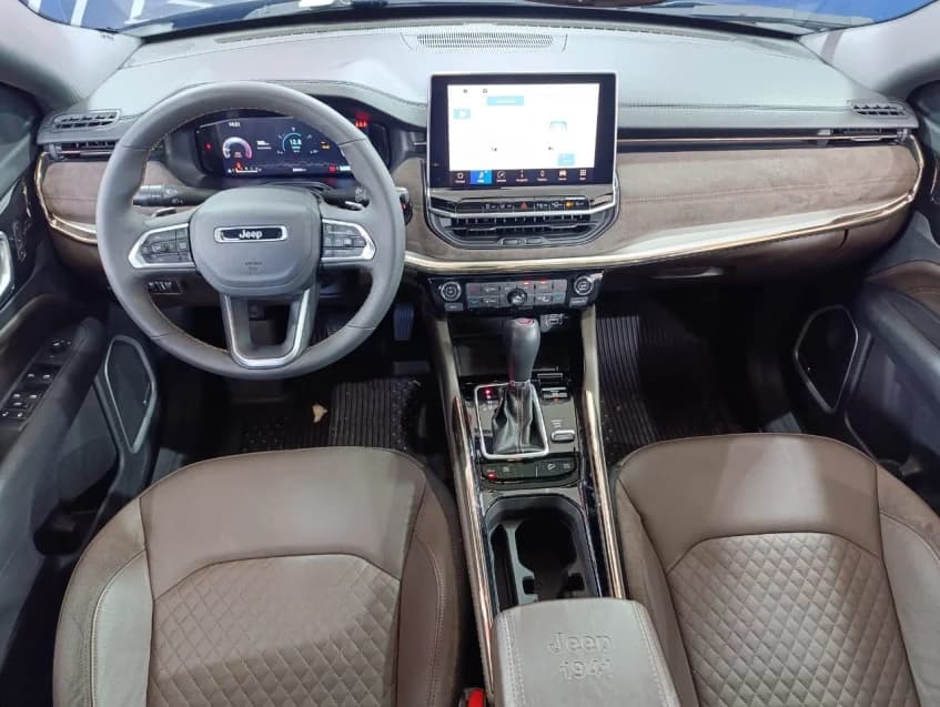 JEEP COMMANDER 2.0 TD380 TURBO DIESEL OVERLAND AT9 2025 Diesel - Picture 10