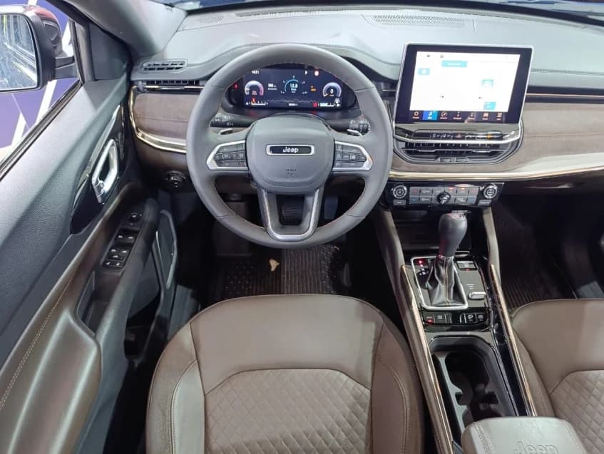 JEEP COMMANDER 2.0 TD380 TURBO DIESEL OVERLAND AT9 2025 Diesel - Picture 9