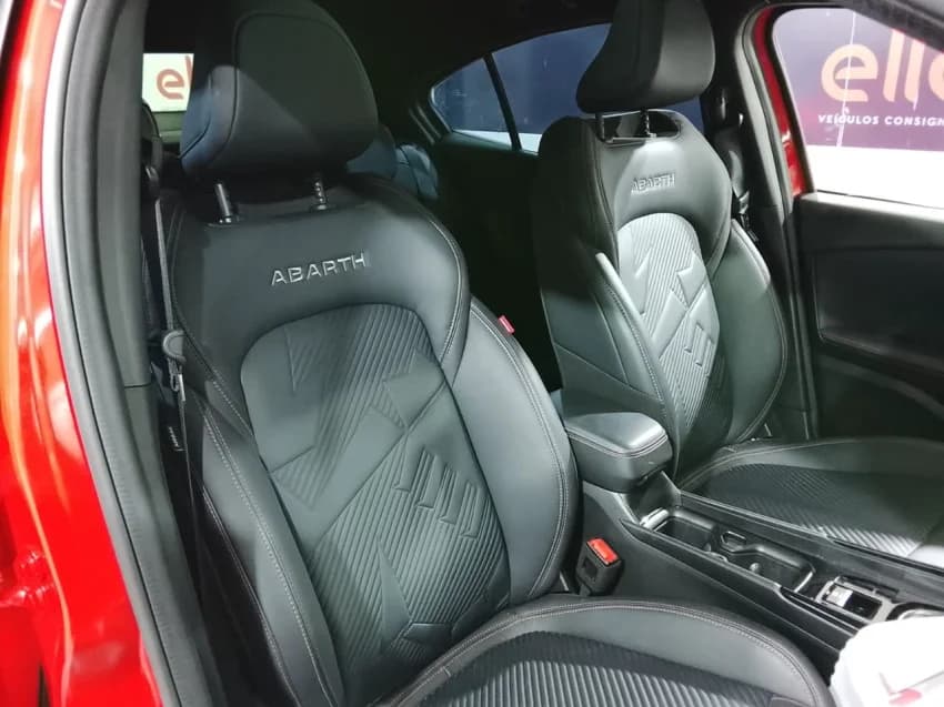 Fiat FASTBACK 1.3 TURBO 270 FLEX ABARTH AT6 2026 Flex - Foto 18