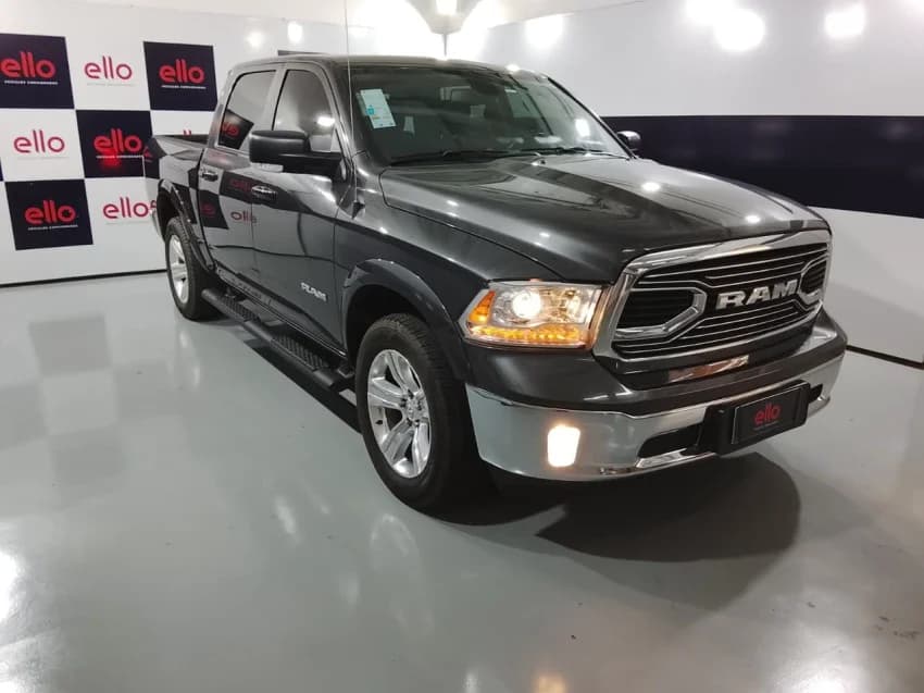 Ram CLASSIC 5.7 V8 GASOLINA LARAMIE CD 4X4 AUTOMÁTICO 2023 Gasolina - Picture 1