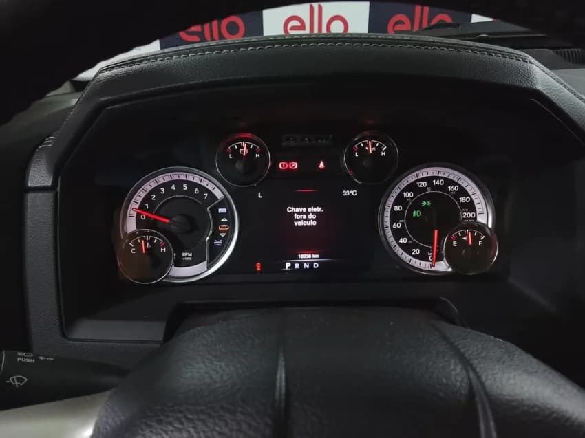 Ram CLASSIC 5.7 V8 GASOLINA LARAMIE CD 4X4 AUTOMÁTICO 2023 Gasolina - Picture 8