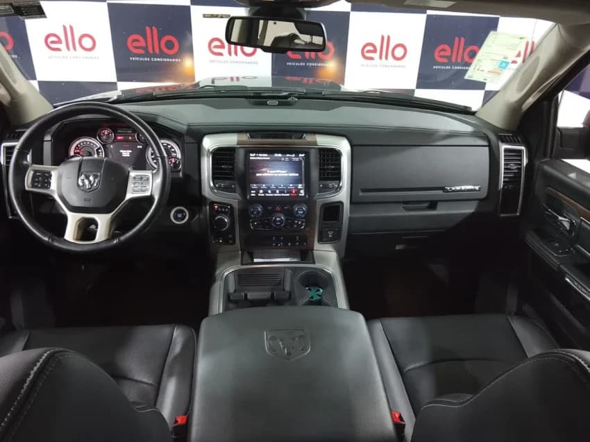 Ram CLASSIC 5.7 V8 GASOLINA LARAMIE CD 4X4 AUTOMÁTICO 2023 Gasolina - Picture 9