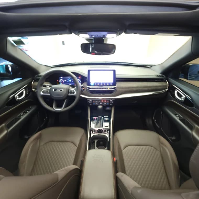 JEEP COMMANDER 2.0 TD380 TURBO DIESEL OVERLAND AT9 2025 Diesel - Picture 6