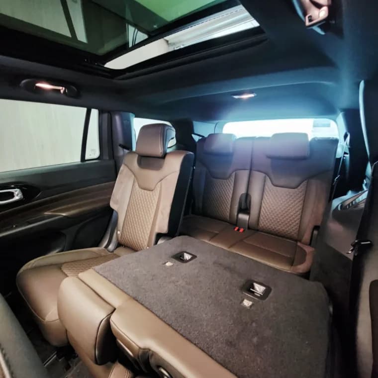 JEEP COMMANDER 2.0 TD380 TURBO DIESEL OVERLAND AT9 2025 Diesel - Picture 9