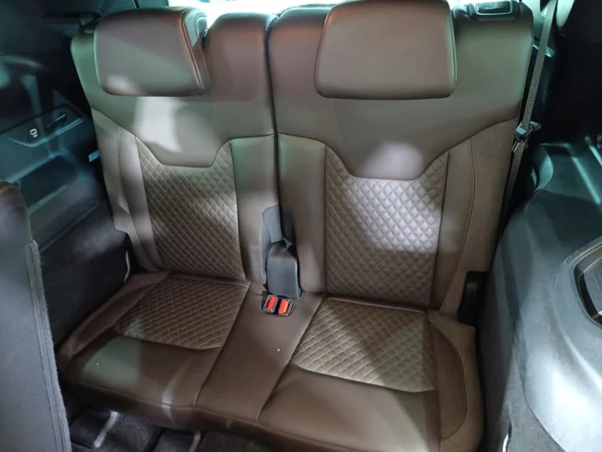 JEEP COMMANDER 2.0 TD380 TURBO DIESEL OVERLAND AT9 2022 Diesel - Picture 17