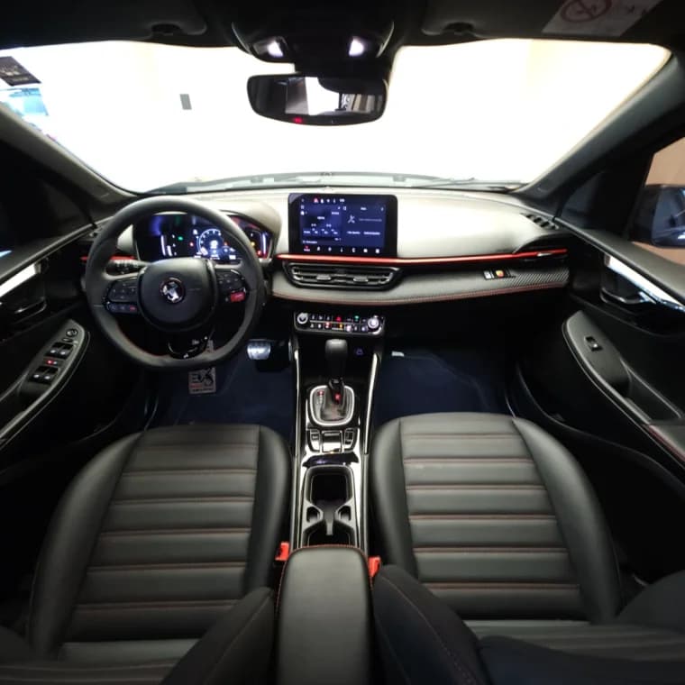 Fiat FASTBACK 1.3 TURBO 270 FLEX ABARTH AT6 2024 Flex - Picture 5