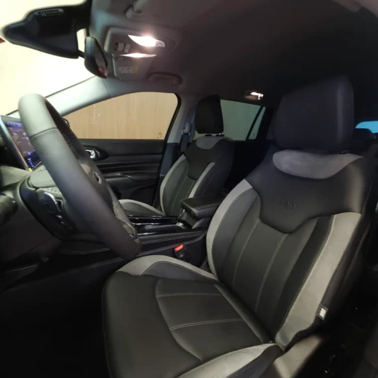 JEEP COMMANDER 1.3 T270 TURBO FLEX LIMITED MHEV AT6 2026 Flex - Picture 8