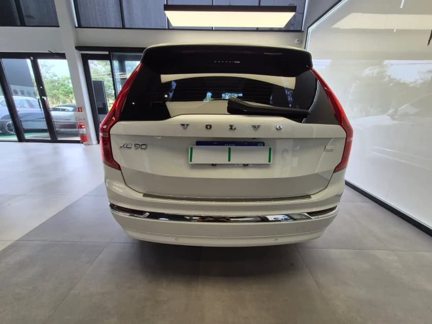 Volvo XC90 2.0 T8 RECHARGE PLUS AWD GEARTRONIC 2023 Híbrido - Foto 5