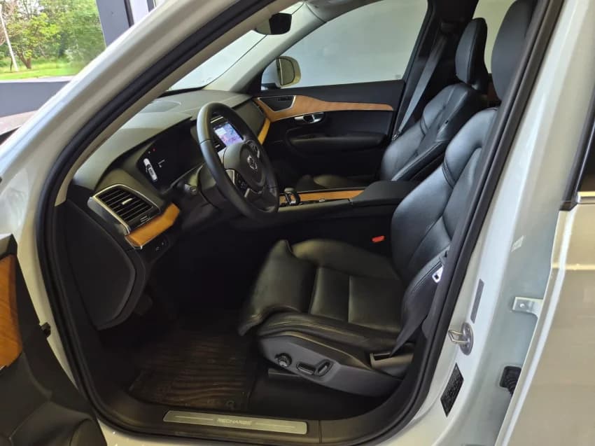 Volvo XC90 2.0 T8 RECHARGE PLUS AWD GEARTRONIC 2023 Híbrido - Foto 9