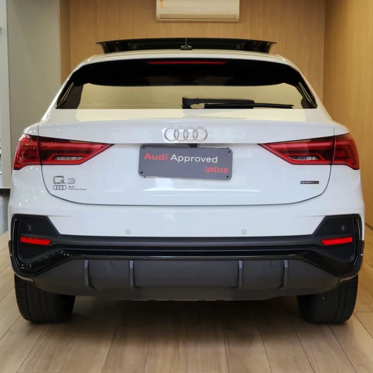 Audi Q3 2.0 40 TFSI GASOLINA SPORTBACK PERFORMANCE BLACK QUATTRO TIPTRONIC 2023 Gasolina - Foto 4