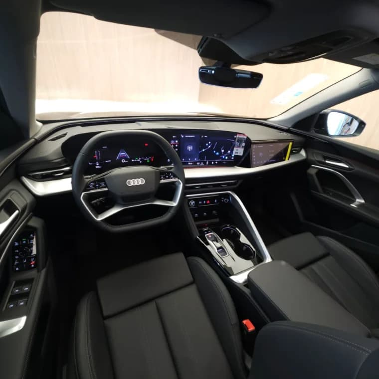 Audi Q5 2.0 TFSI GASOLINA SPORTBACK S LINE QUATTRO S TRONIC 2025 Gasolina - Picture 8