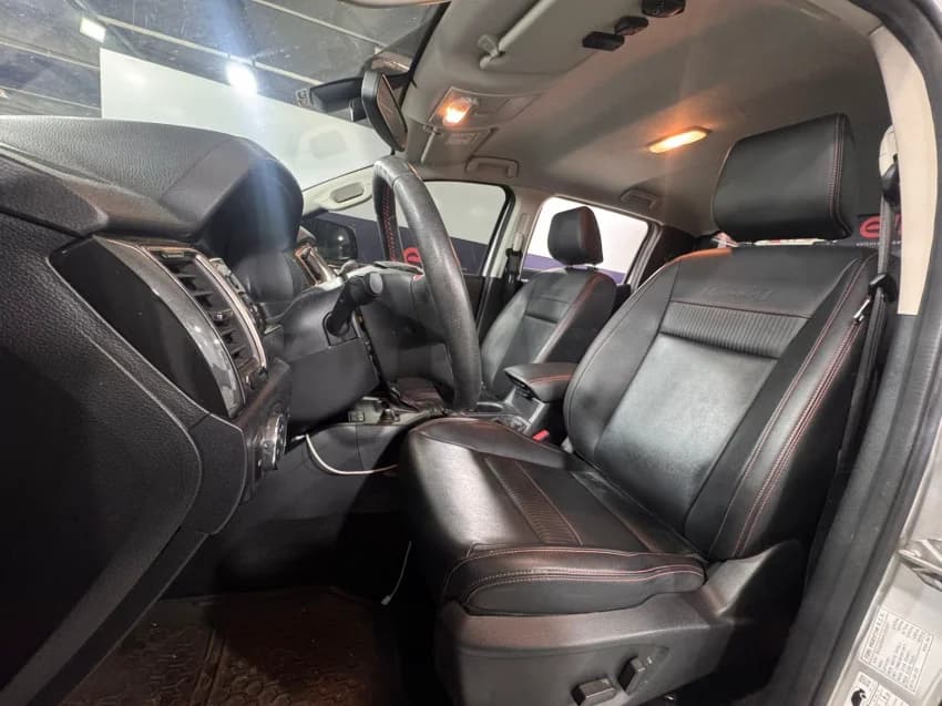Ford RANGER 3.2 FX4 4X4 CD 20V DIESEL 4P AUTOMÁTICO 2023 Diesel - Foto 9