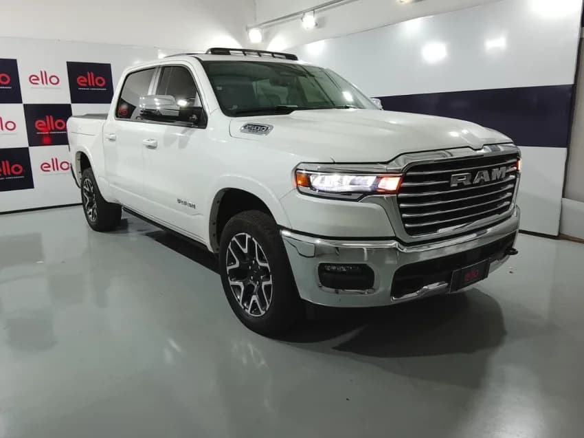 Ram 1500 3.0 HURRICANE 6 BITURBO GASOLINA LARAMIE CD 4X4 AUTOMÁTICO 2025 Gasolina - Picture 1