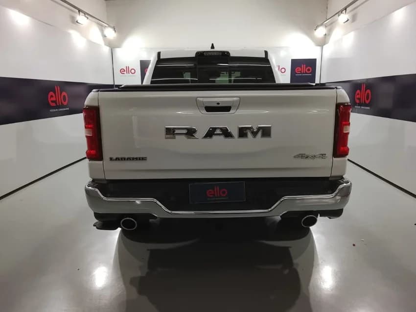 Ram 1500 3.0 HURRICANE 6 BITURBO GASOLINA LARAMIE CD 4X4 AUTOMÁTICO 2025 Gasolina - Picture 5