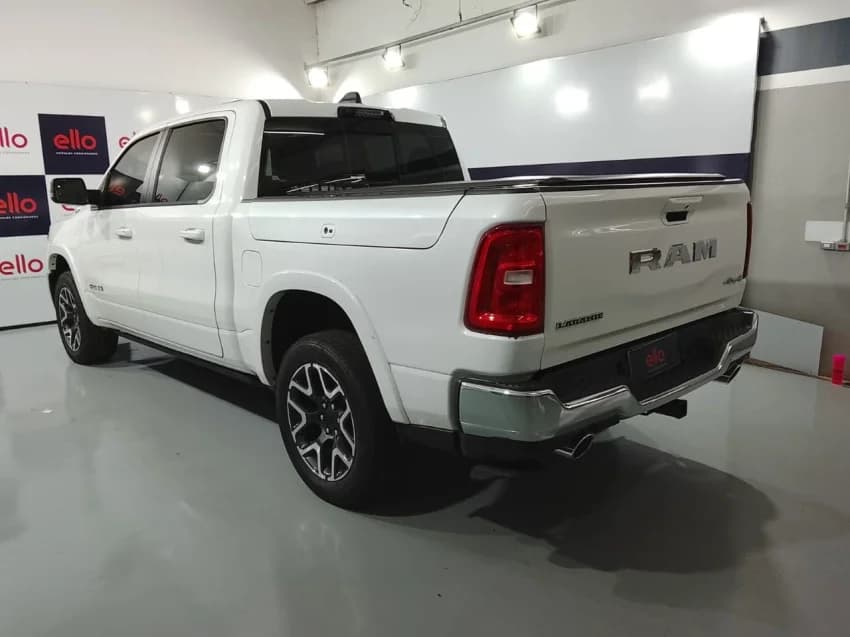 Ram 1500 3.0 HURRICANE 6 BITURBO GASOLINA LARAMIE CD 4X4 AUTOMÁTICO 2025 Gasolina - Picture 6