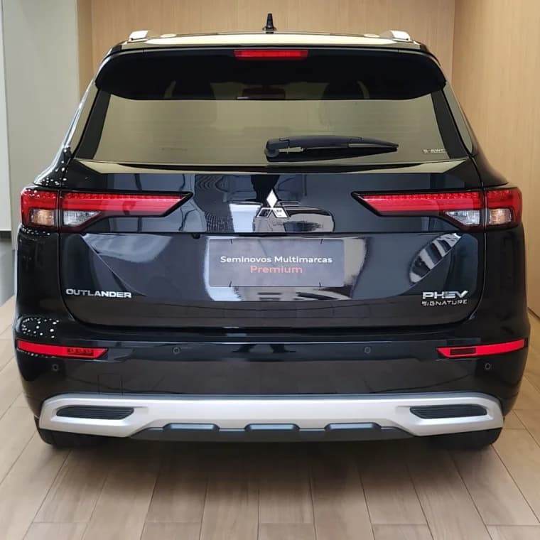 Mitsubishi OUTLANDER 2.4 PHEV SIGNATURE S-AWC DHT 2026 Híbrido - Foto 4
