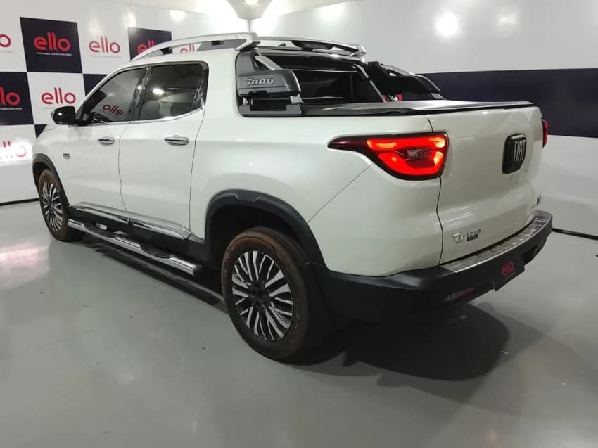 Fiat TORO 2.0 16V TURBO DIESEL RANCH 4WD AT9 2025 Diesel - Foto 4