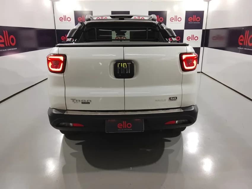 Fiat TORO 2.0 16V TURBO DIESEL RANCH 4WD AT9 2025 Diesel - Foto 5