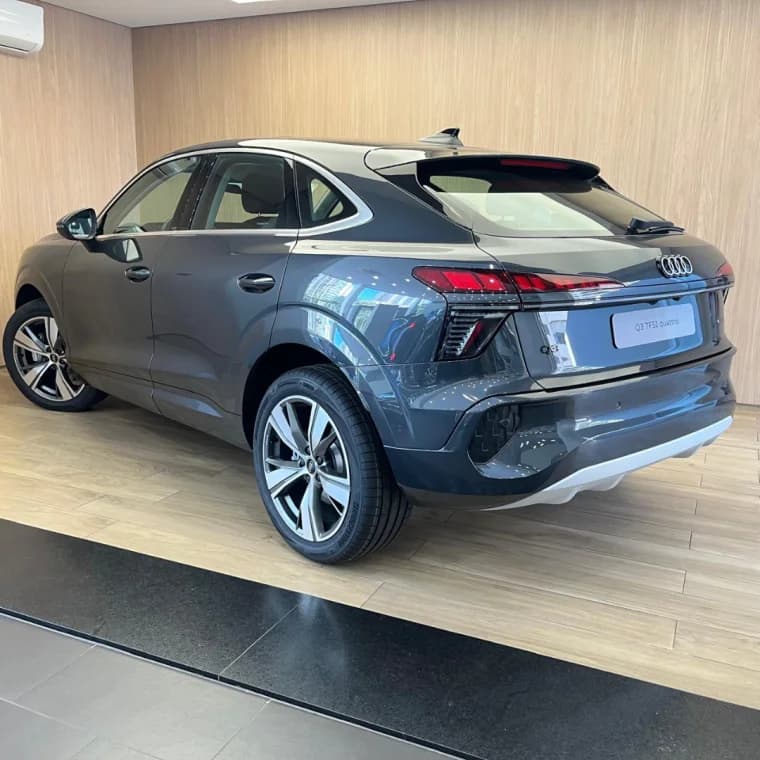 Audi Q3 2.0 TFSI GASOLINA SPORTBACK LAUNCH EDITION QUATTRO S TRONIC 2026 Gasolina - Picture 3