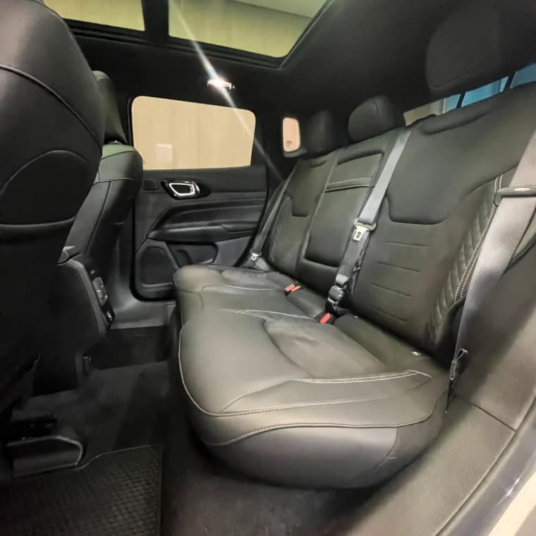 JEEP COMPASS 2.0 HURRICANE 4 TURBO GASOLINA BLACKHAWK AT9 2026 Gasolina - Foto 10