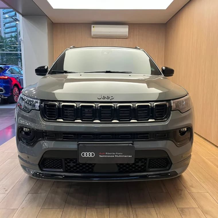 JEEP COMPASS 2.0 HURRICANE 4 TURBO GASOLINA BLACKHAWK AT9 2026 Gasolina - Foto 2