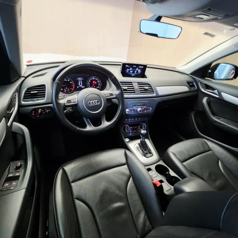 Audi Q3 1.4 TFSI AMBIENTE FLEX 4P S TRONIC 2018 Flex - Picture 7