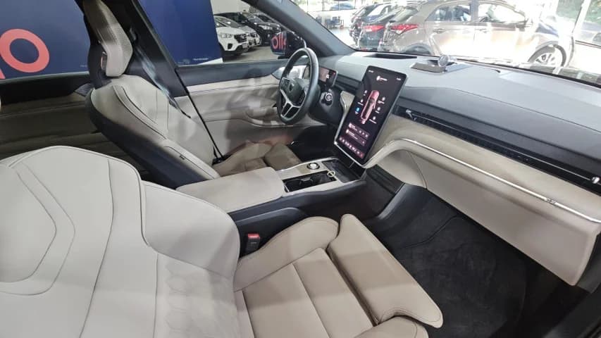 Volvo EX90 P8 RECHARGE TWIN ELECTRIC PERFORMANCE ULTRA AWD 2025 Híbrido - Picture 12