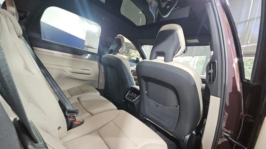 Volvo EX90 P8 RECHARGE TWIN ELECTRIC PERFORMANCE ULTRA AWD 2025 Híbrido - Picture 13