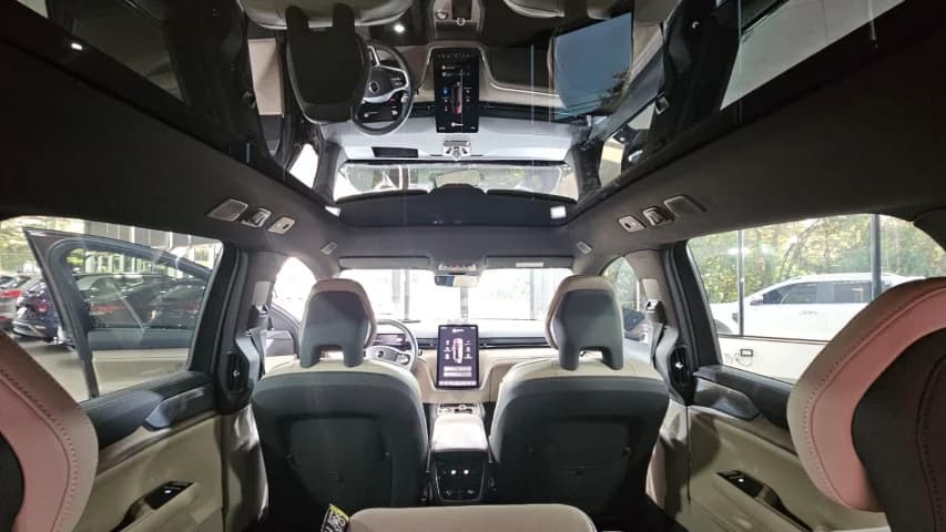 Volvo EX90 P8 RECHARGE TWIN ELECTRIC PERFORMANCE ULTRA AWD 2025 Híbrido - Picture 15