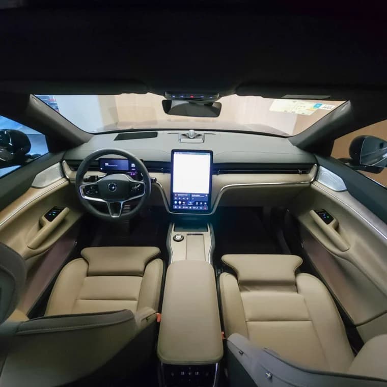 Volvo EX90 P8 RECHARGE TWIN ELECTRIC PERFORMANCE ULTRA AWD 2025 Híbrido - Picture 6
