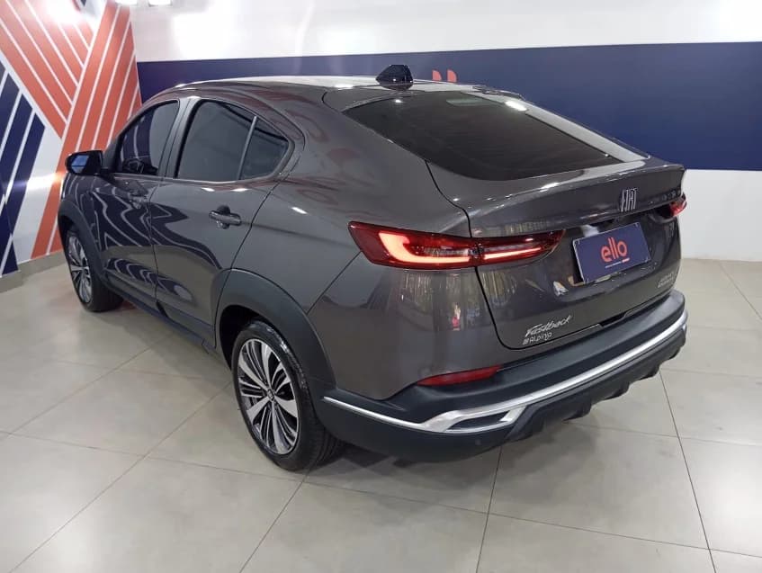 Fiat FASTBACK 1.0 TURBO 200 FLEX AUDACE CVT 2025 Flex - Foto 4