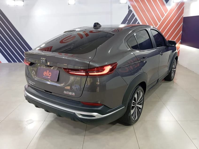 Fiat FASTBACK 1.0 TURBO 200 FLEX AUDACE CVT 2025 Flex - Foto 6