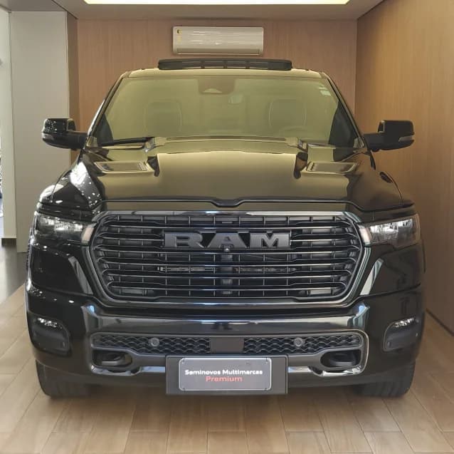 Ram 1500 3.0 HURRICANE 6 BITURBO GASOLINA LARAMIE NIGHT EDITION CD 4X4 AUTOMÁTICO 2025 Diesel - Foto 2