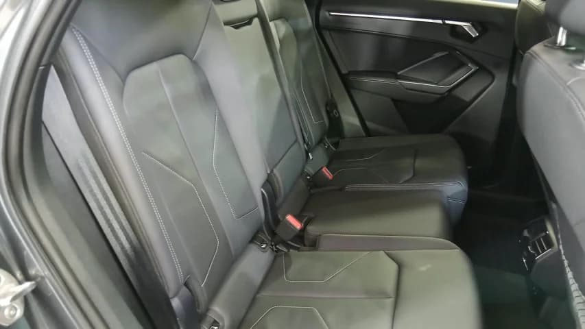 Audi Q3 2.0 40 TFSI GASOLINA SPORTBACK PERFORMANCE BLACK QUATTRO TIPTRONIC 2024 Gasolina - Foto 14