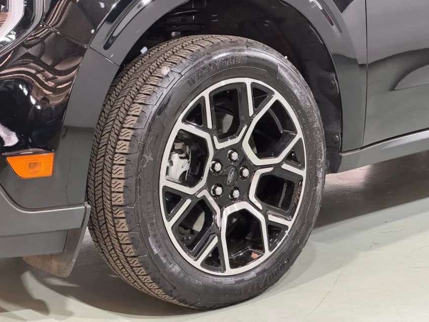 Ford MAVERICK 2.5 HYBRID LARIAT e-CVT 2025 Híbrido - Foto 17