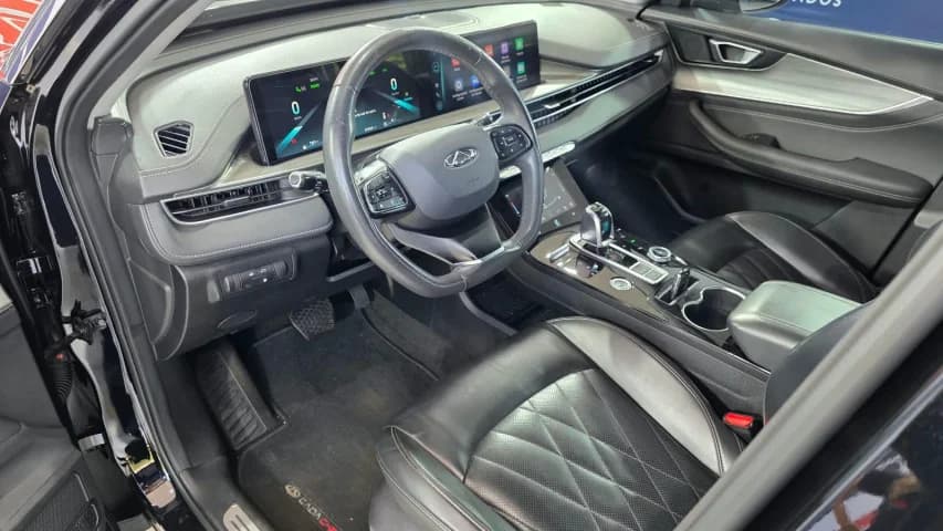 Caoa Chery TIGGO 8 PRO 1.5 TCI PLUG-IN HYBRID DHT 2023 Híbrido - Foto 9