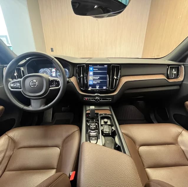 Volvo XC60 2.0 T8 HYBRID MOMENTUM AWD GEARTRONIC 2021 Híbrido - Foto 6
