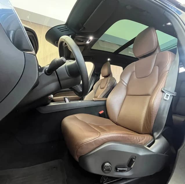Volvo XC60 2.0 T8 HYBRID MOMENTUM AWD GEARTRONIC 2021 Híbrido - Foto 8