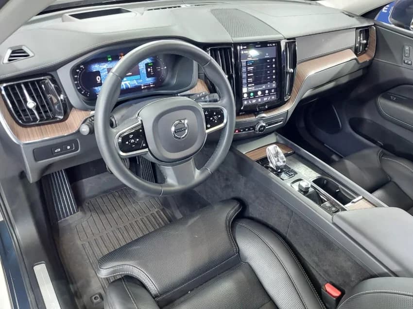 Volvo XC60 2.0 T8 RECHARGE ULTIMATE AWD GEARTRONIC 2023 Flex - Foto 11