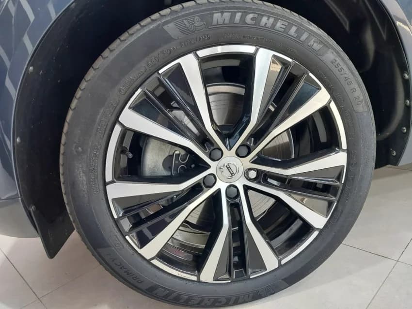 Volvo XC60 2.0 T8 RECHARGE ULTIMATE AWD GEARTRONIC 2023 Flex - Foto 20