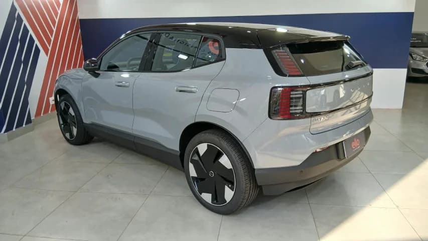 Volvo EX30 69 KW ELÉTRICO PLUS 2026 Elétrico - Foto 4