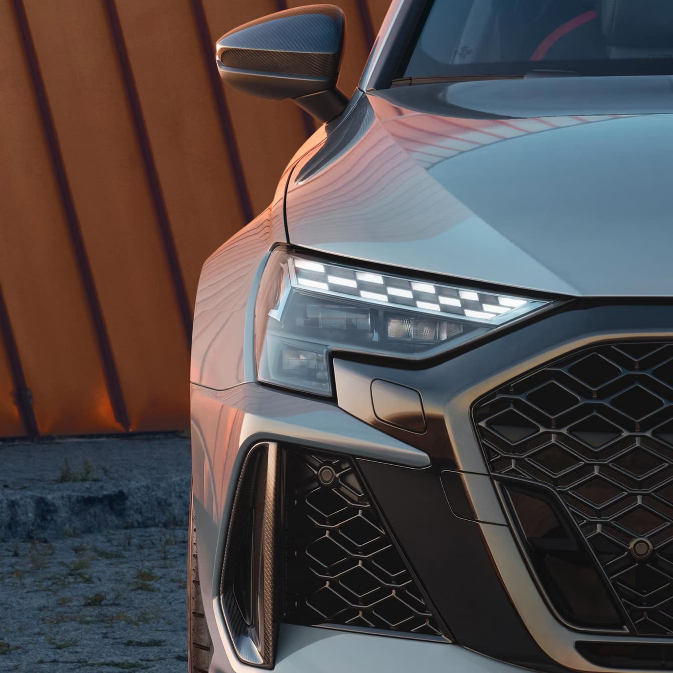 Audi RS3 Sedan faróis LED Matrix escurecidos com encenação dinâmica da luz e piscas dinâmicos