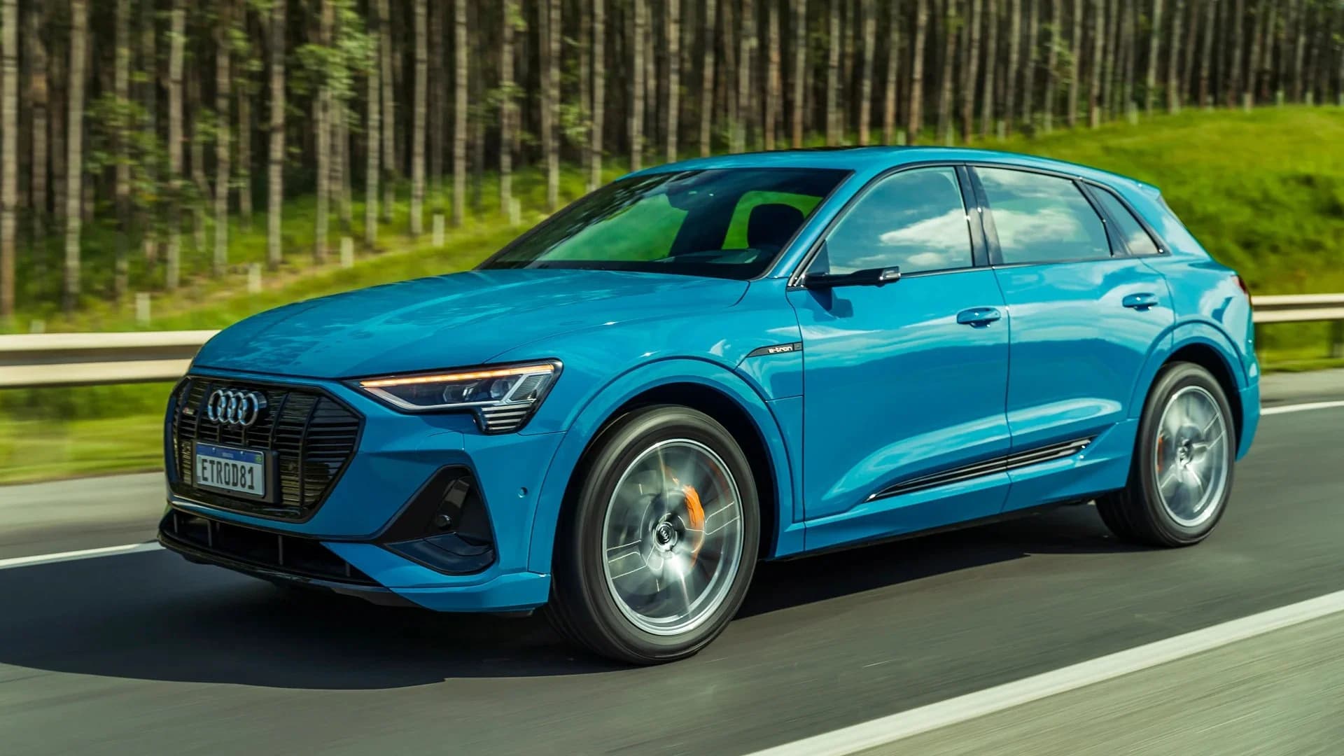 Audi e-Tron na estrada