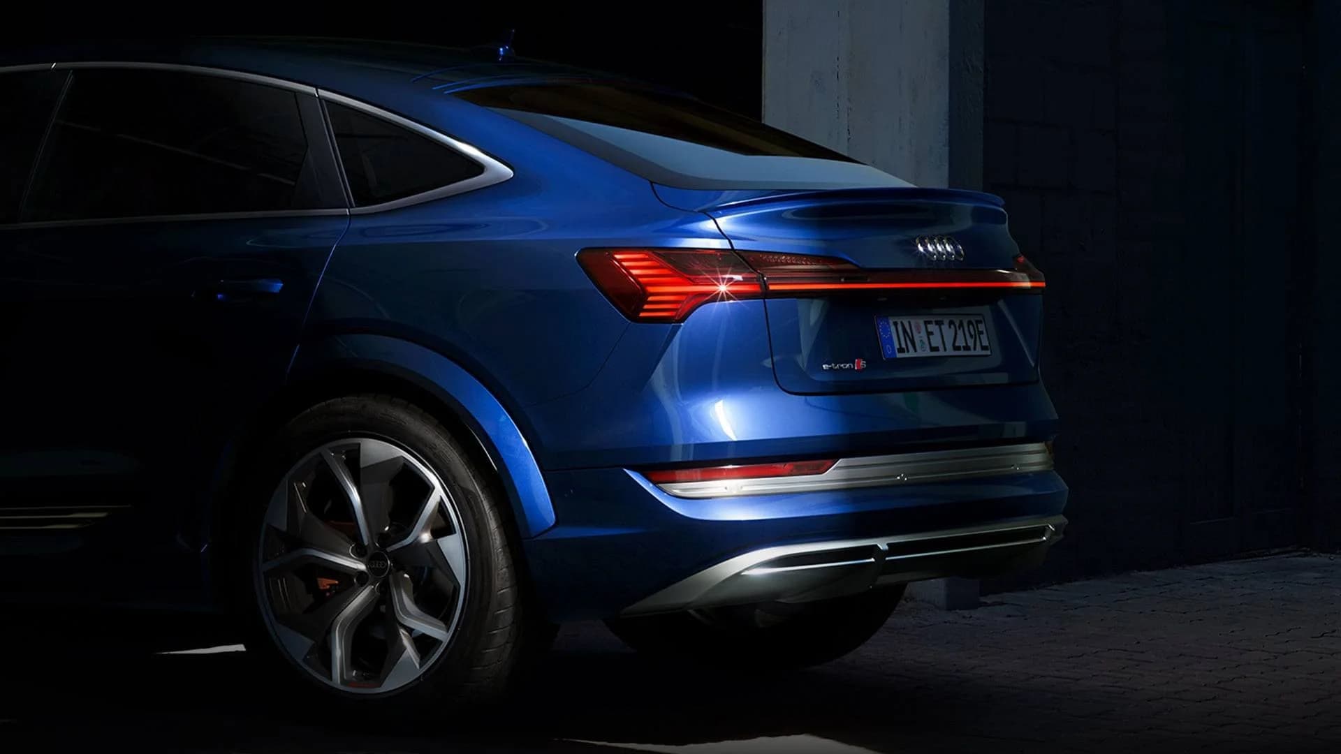 Audi e-Tron Sportback: Traseira